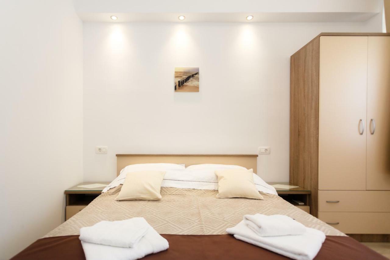 Apartment Rosemary 24 크르크 외부 사진